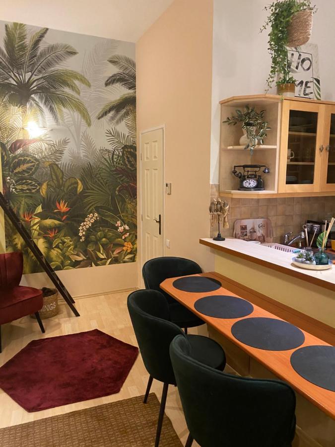 Jungle Story Apartment By Millenaris Park With Free Parking Budapest Exterior photo